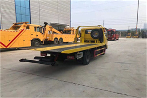 江安非事故拖车